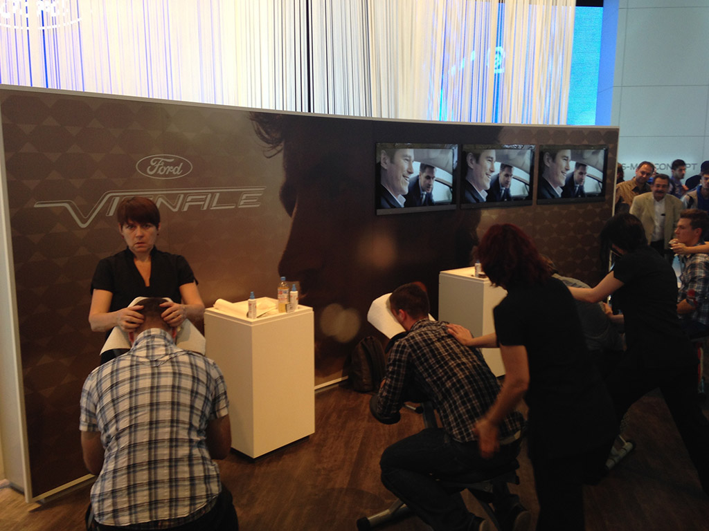 Ford head and shoulder massages