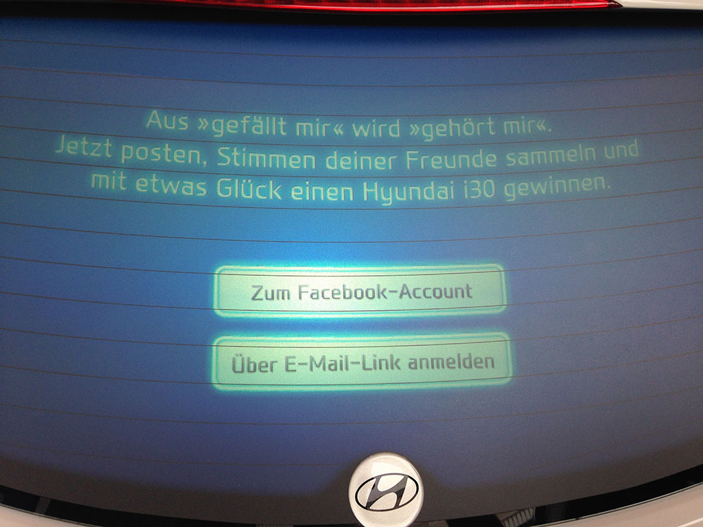 Hyundai i30 rear window