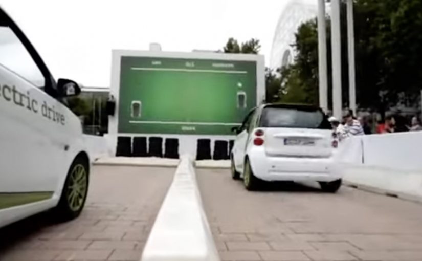 smart: eBall interactive ping pong duel